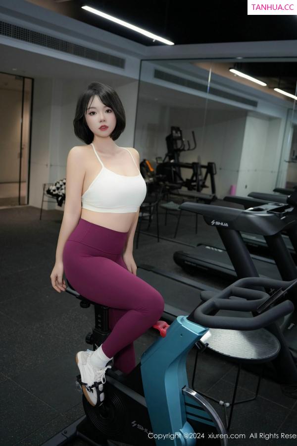   [XiuRen]高清写真图 2024.12.16 No.9603 桃色奶酪 性感美臀第8张图片